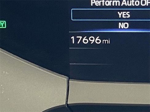 Used 2025 Toyota Prius LE image 27