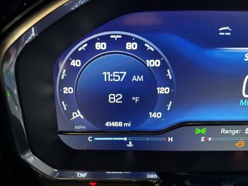 Used 2024 Chevrolet Silverado 1500 High Country w/ Technology Package AWD/4WD image 9