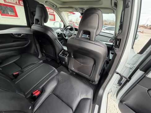 Used 2018 Volvo XC90 T5 Momentum w/ Convenience Package image 21