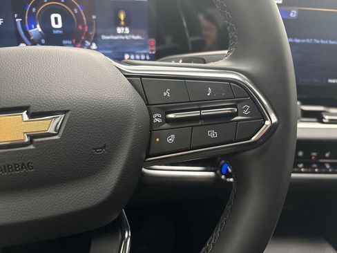 New 2026 Chevrolet Equinox LT w/ Convenience Package II AWD/4WD image 65