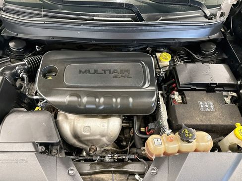 Used 2020 Jeep Cherokee Latitude Plus FWD image 34