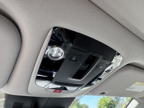 Used 2025 Kia Sorento EX w/ Panoramic Sunroof Package image 31