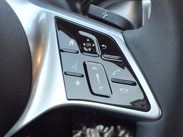New 2026 Mercedes-Benz GLB 250 image 10