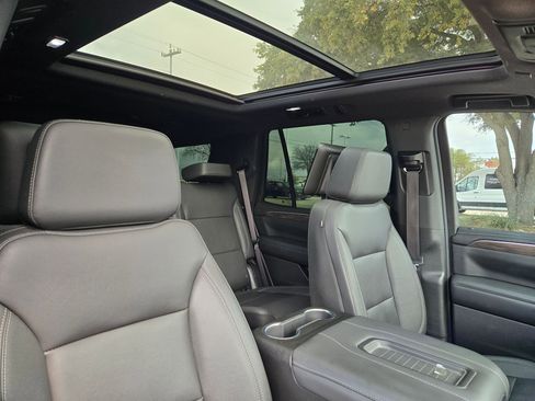 Used 2023 Chevrolet Tahoe Z71 w/ Luxury Package image 34