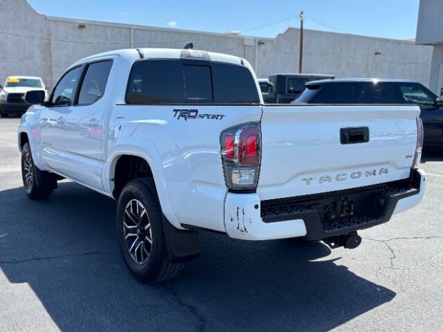 Used 2020 Toyota Tacoma TRD Sport w/ Technology Package RWD image 5