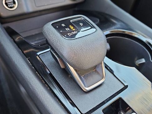 Used 2023 Nissan Rogue SV image 23