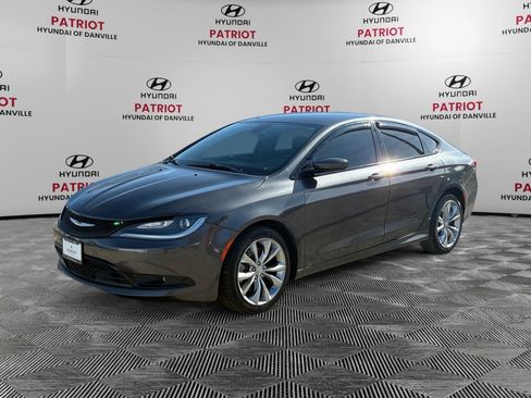 Used 2015 Chrysler 200 S image 7