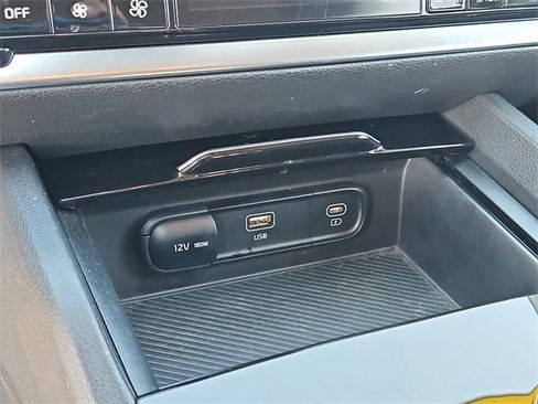 Certified 2023 Kia Sportage LX image 24