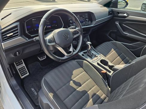 Certified 2023 Volkswagen Jetta Sport FWD image 2