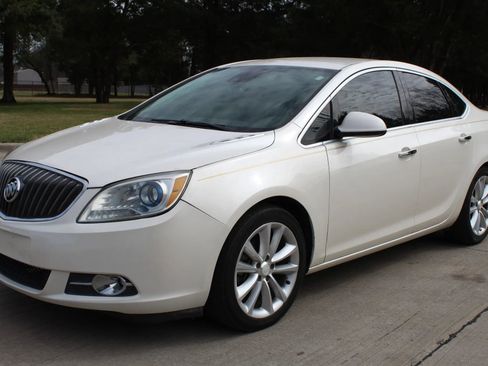 Used 2015 Buick Verano Leather image 1