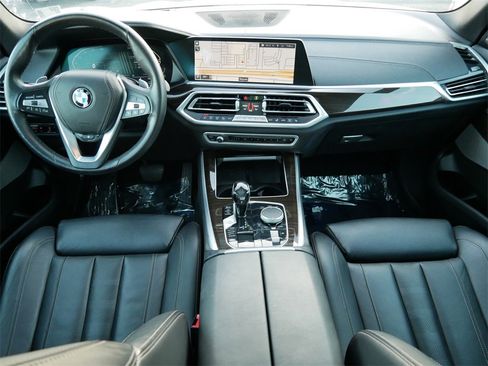 Used 2021 BMW X5 xDrive40i w/ Premium Package image 12