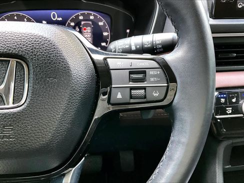Used 2023 Honda Pilot Elite image 23