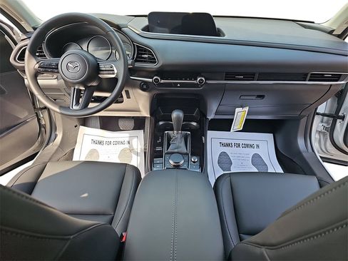 New 2025 MAZDA CX-30 AWD 2.5 S w/ Select Sport Pkg image 9