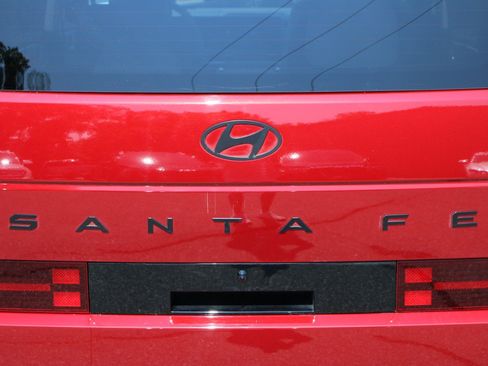 Used 2025 Hyundai Santa Fe Calligraphy FWD image 5