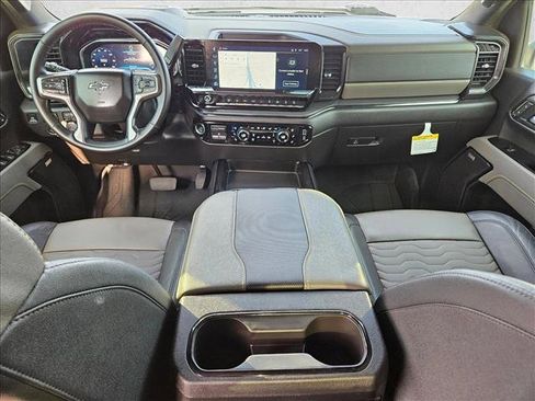 Certified 2025 Chevrolet Silverado 2500 ZR2 w/ Technology Package image 17