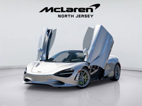 New 2025 McLaren 750S Spider image 2