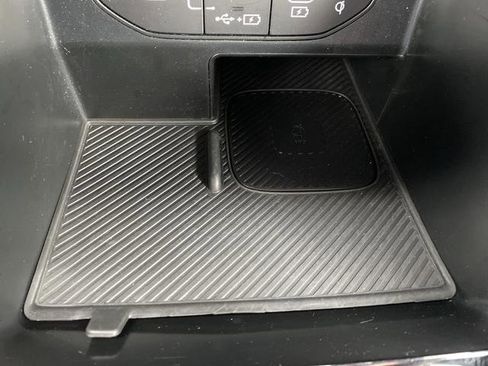 Used 2025 Kia Sorento SX Prestige image 29