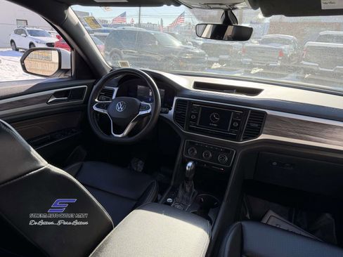 Used 2022 Volkswagen Atlas Cross Sport SE AWD/4WD image 23
