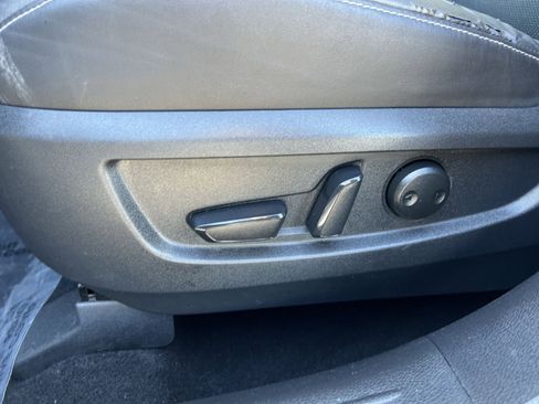 Used 2019 INFINITI QX50 Essential w/ Premium Heat Package image 14