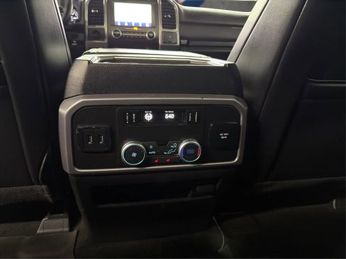 Used 2020 Ford Expedition Max Platinum RWD image 28