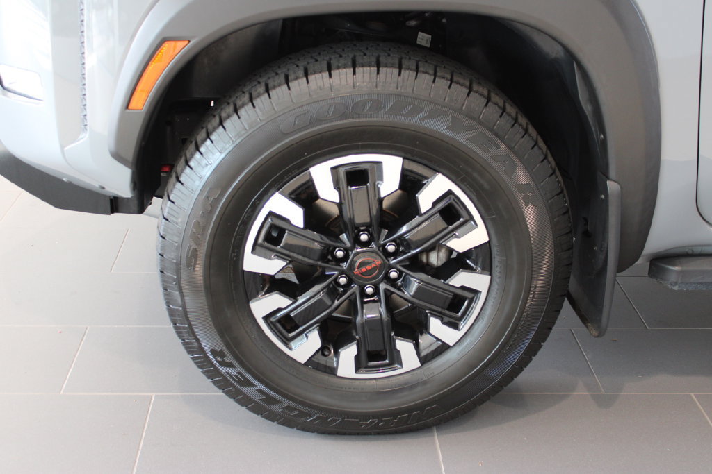 Used 2022 Nissan Frontier PRO-4X AWD/4WD image 29
