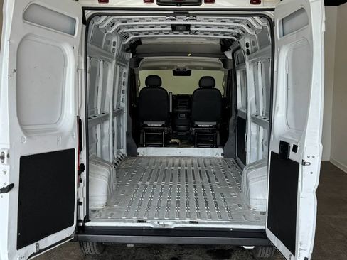 Used 2024 RAM ProMaster 2500 w/ Convenience Group FWD image 26