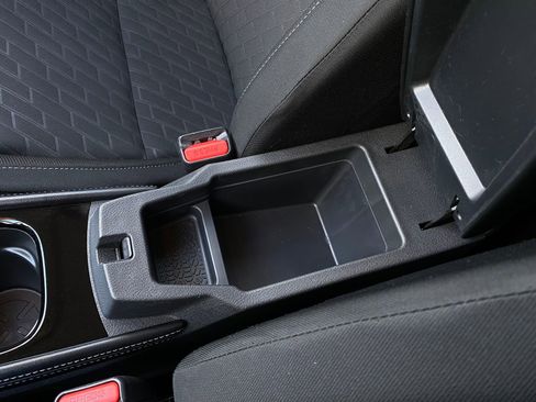 Used 2023 Nissan Kicks SV image 22