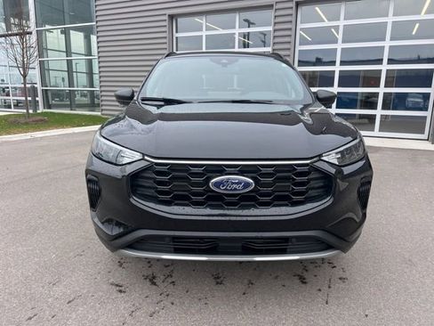 Used 2025 Ford Escape ST-Line w/ Tech Pack #1 image 2