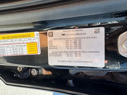 Used 2021 GMC Yukon XL SLT RWD image 34