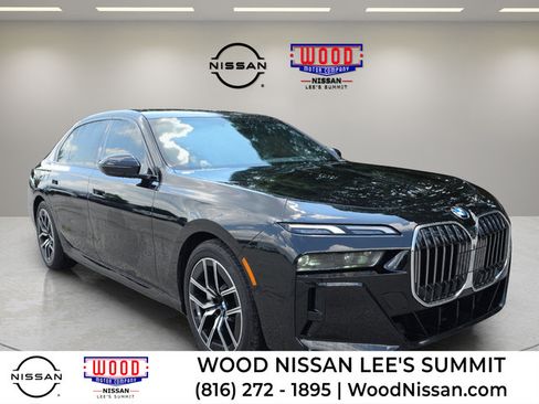 Used 2025 BMW 760i xDrive w/ Executive Package AWD/4WD image 1