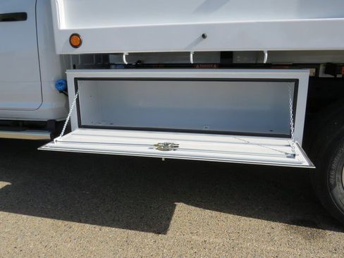 New 2023 RAM 5500 Tradesman w/ Chrome Appearance Group image 9