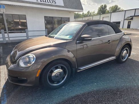 Used 2013 Volkswagen Beetle 2.5 FWD image 3