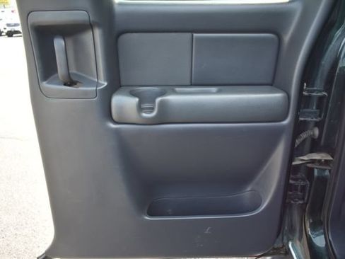 Used 2001 GMC Sierra 2500 4x4 Extended Cab HD w/ Convenience Plus Group image 31