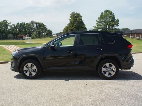 Used 2023 Toyota RAV4 XLE w/ Convenience Package AWD/4WD image 13