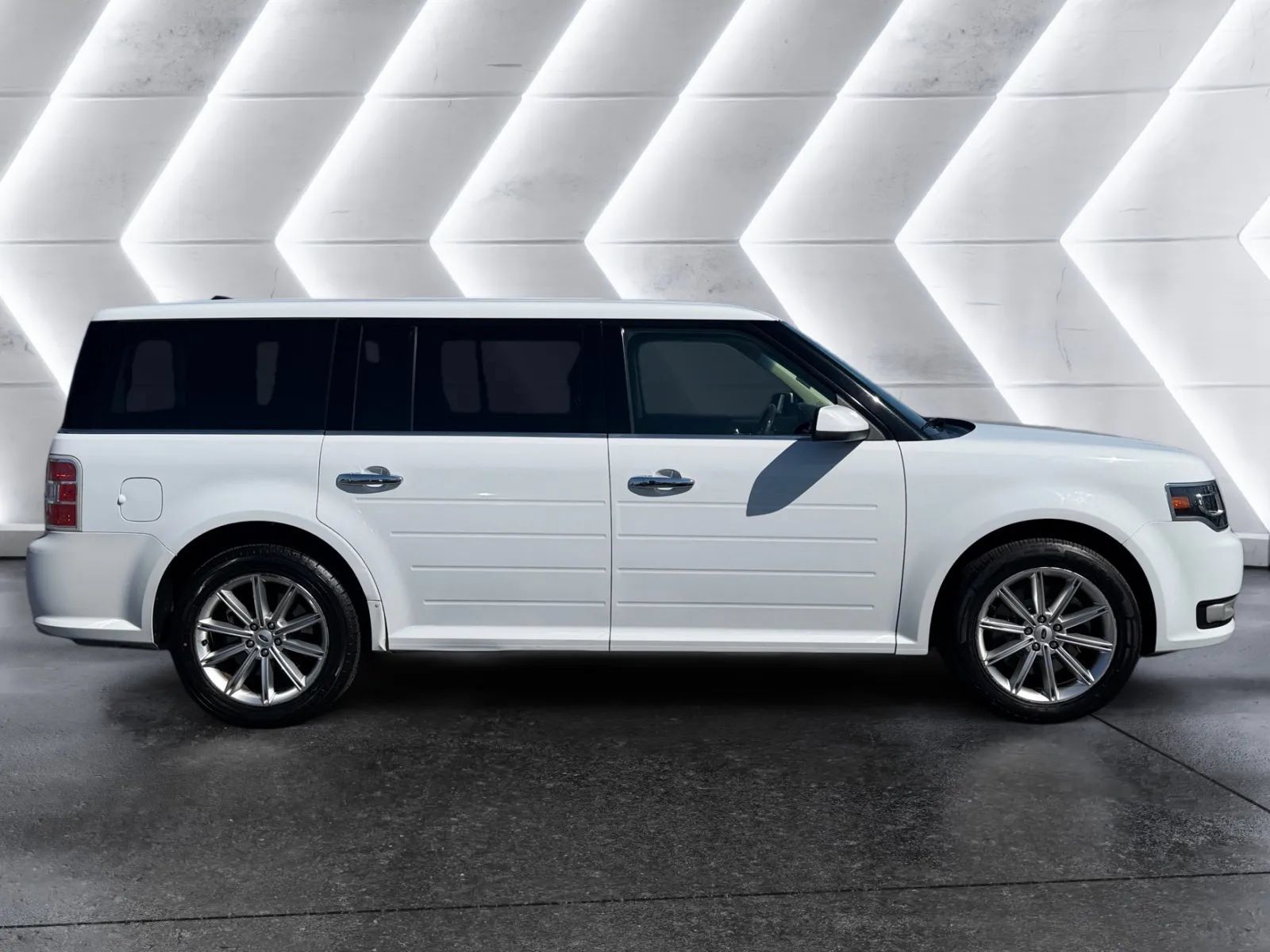 Used 2019 Ford Flex Limited FWD image 6