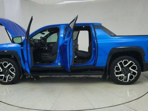 Used 2025 Chevrolet Silverado EV RST image 75