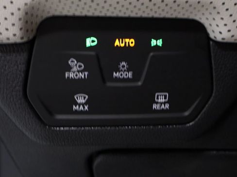 Used 2024 Volkswagen Atlas Cross Sport SEL Premium R-Line AWD/4WD image 28