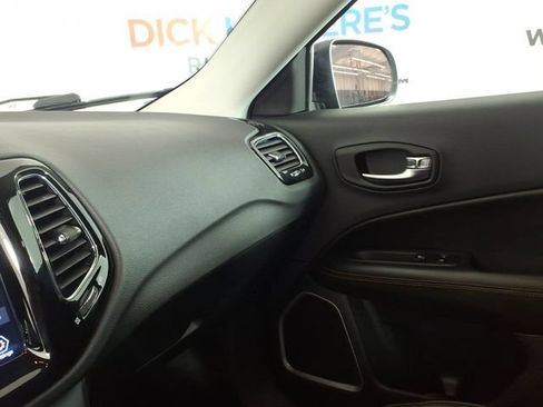 Used 2020 Jeep Compass Limited AWD/4WD image 21