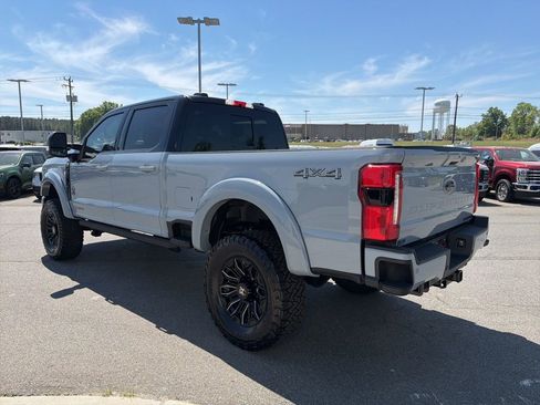 New 2026 Ford F250 Lariat w/ Black Appearance Package image 5