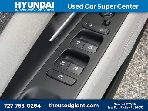 New 2026 Hyundai Elantra Limited image 18