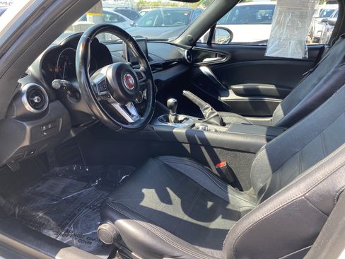 Used 2017 FIAT 124 Spider Lusso image 15