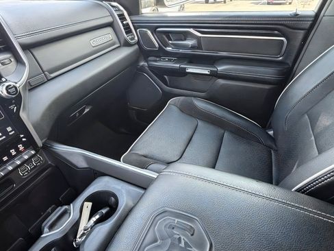 Used 2024 RAM 1500 Laramie AWD/4WD image 19