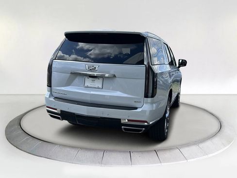 New 2026 Cadillac Escalade Luxury image 5