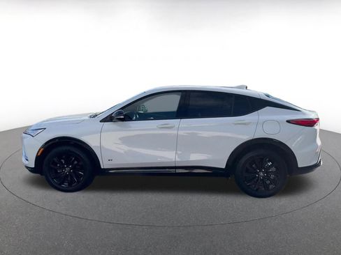 Used 2025 Buick Envista Sport Touring image 9