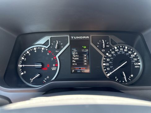 Used 2023 Toyota Tundra Limited AWD/4WD image 22