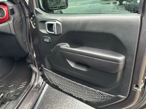 Used 2021 Jeep Wrangler Unlimited Rubicon image 14