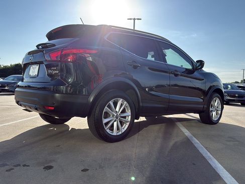 Used 2019 Nissan Rogue Sport SV AWD/4WD image 6