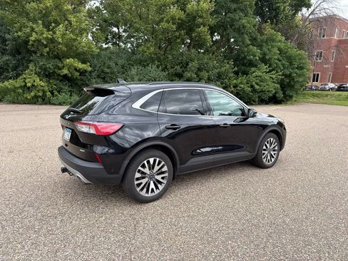 Used 2020 Ford Escape Titanium AWD/4WD image 29