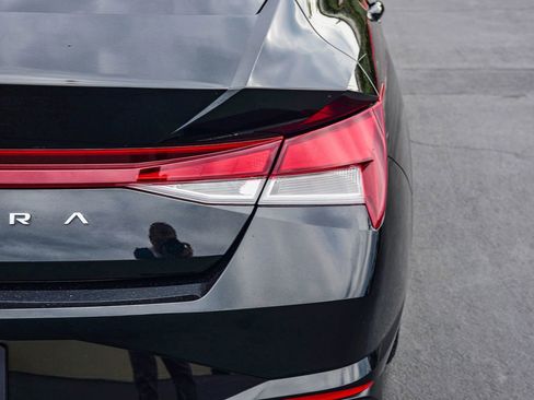 Used 2023 Hyundai Elantra SEL w/ Cargo Package image 8