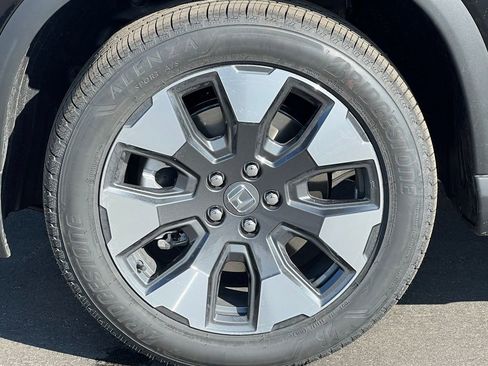 New 2026 Honda Pilot Touring image 8